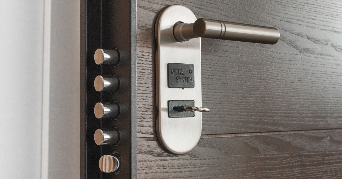How Much Should a Locksmith Cost Per Hour in the Beacon Area? — Beacon Locksmith