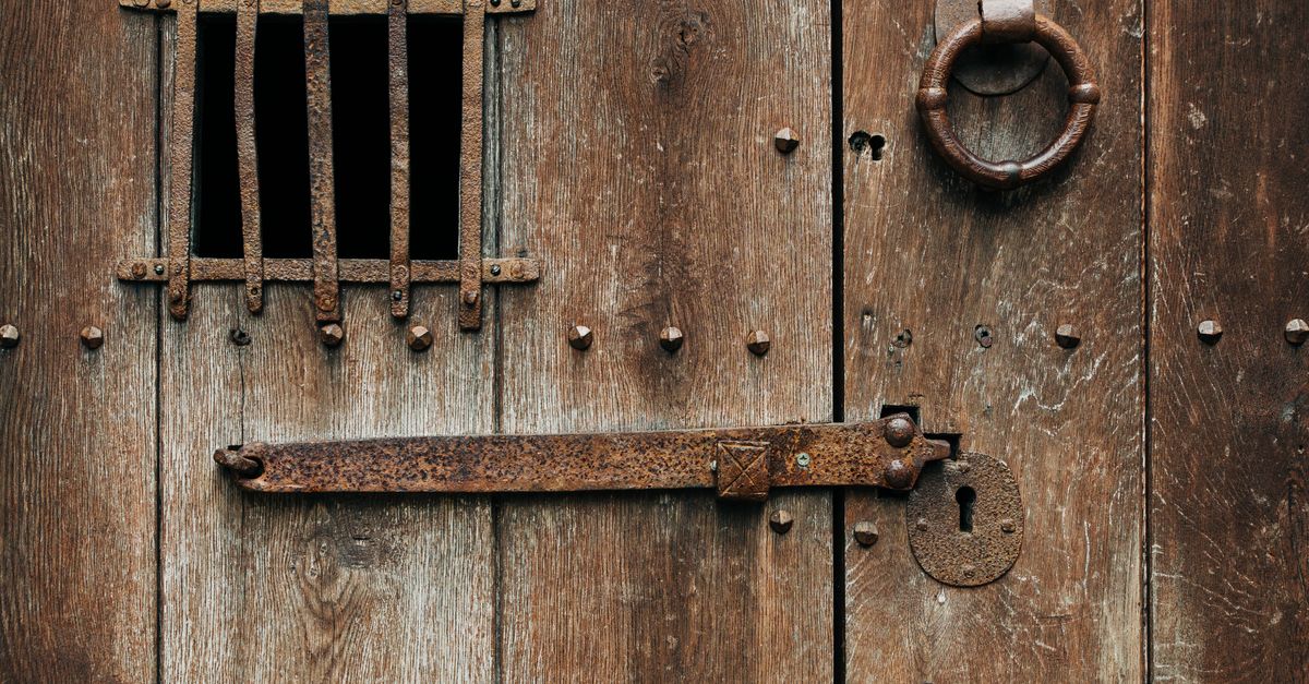 What Is a Mortise Lock, and Why Do So Many Beacon Homes Have Them? — Beacon Locksmith